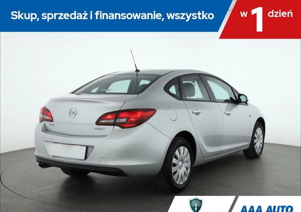 Opel Astra cena 35000 przebieg: 128686, rok produkcji 2016 z Człopa małe 154